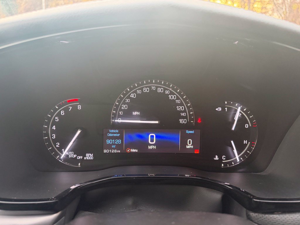 Used 2018 Cadillac XT5 Luxury w/ Driver Awareness Package FWD image 11