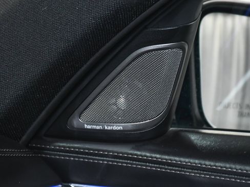 Used 2022 BMW 750i xDrive w/ Executive Package image 52