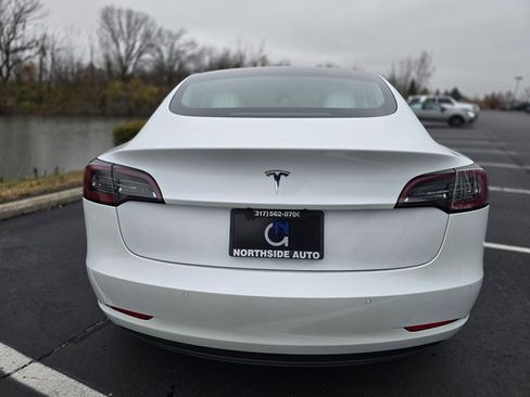 Used 2020 Tesla Model 3 Standard Range Plus image 8
