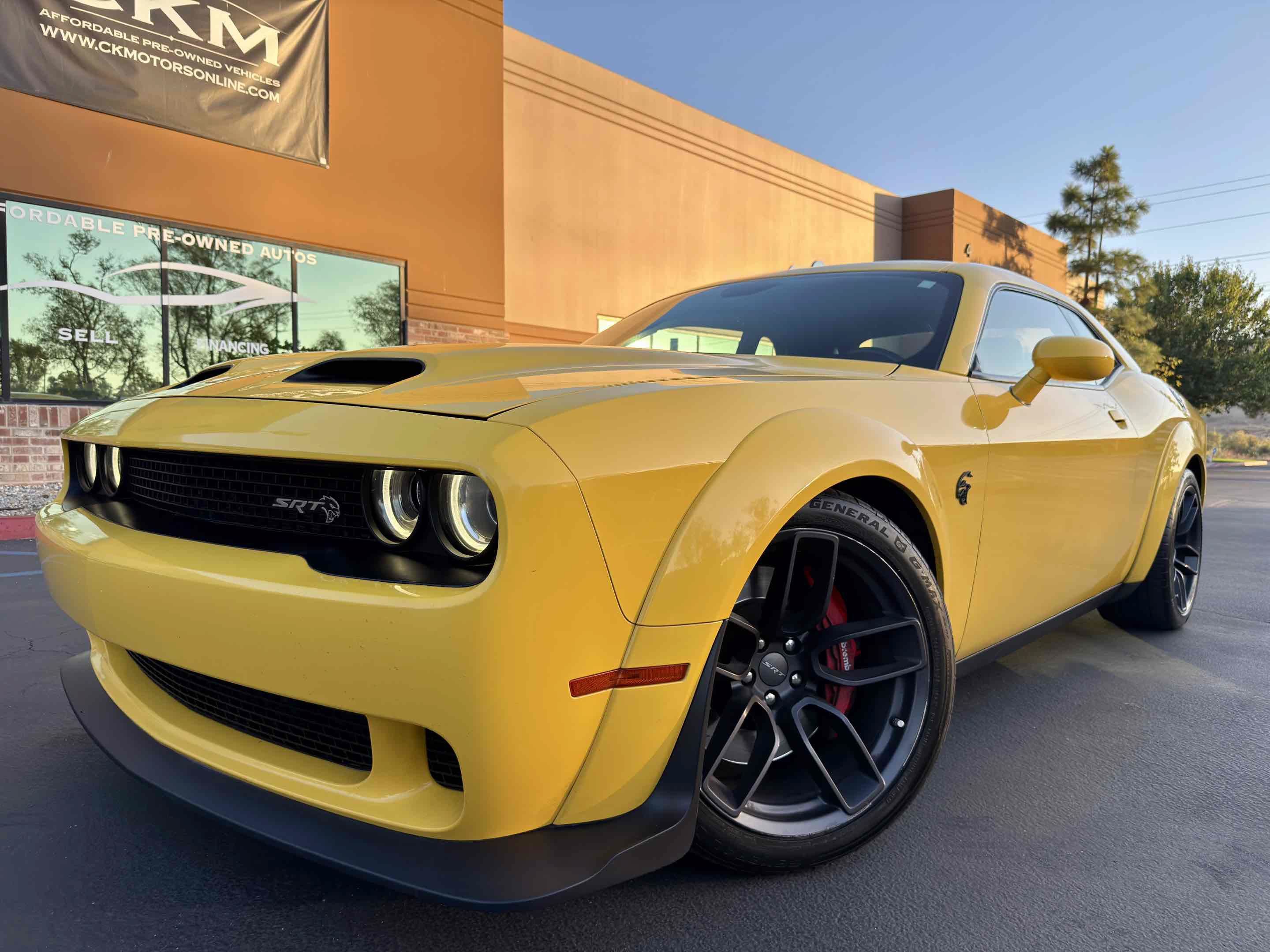 Used 2019 Dodge Challenger SRT Hellcat w/ Widebody Package RWD image 89