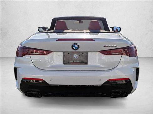 Used 2026 BMW M440i Convertible w/ Premium Package image 7