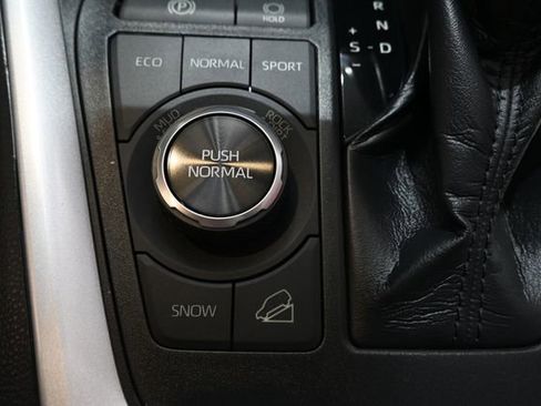 Certified 2020 Toyota RAV4 Limited image 17