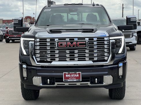 New 2026 GMC Sierra 2500 Denali w/ Denali Reserve Package image 6