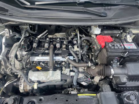 Used 2025 Nissan Versa SV FWD image 22
