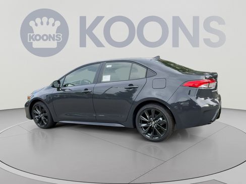 Used 2026 Toyota Corolla SE w/ SE Premium Package FWD image 8