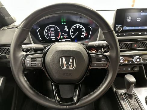 Used 2025 Honda Civic Sport image 18