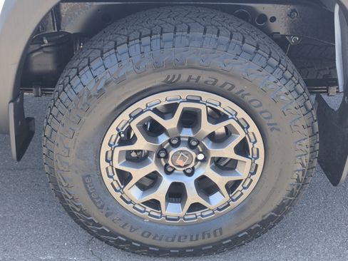 New 2026 Nissan Frontier PRO-4X w/ Pro-4x Convenience Package AWD/4WD image 7