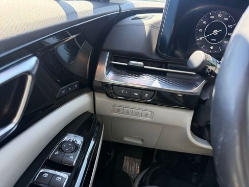 Used 2024 Kia Carnival SX Prestige image 22