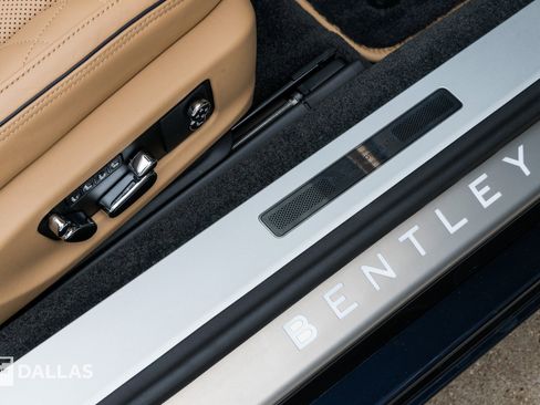 Used 2021 Bentley Continental GT image 34