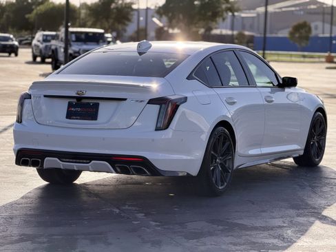 Used 2026 Cadillac CT5 V RWD image 10