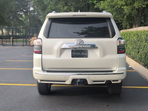 Used 2022 Toyota 4Runner Limited AWD/4WD image 4