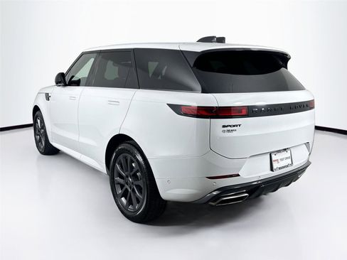 Used 2024 Land Rover Range Rover Sport Dynamic SE image 2