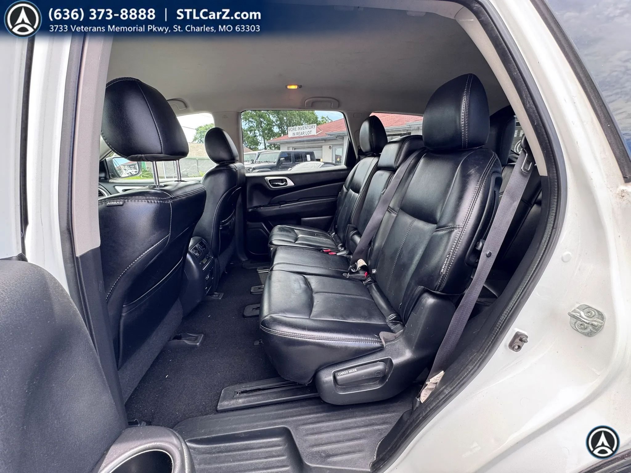Used 2020 Nissan Pathfinder SL AWD/4WD image 11
