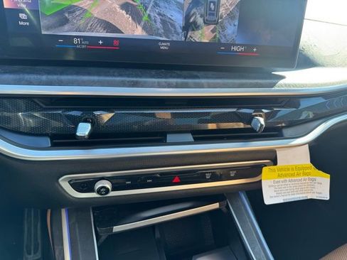 Used 2023 BMW X7 xDrive40i w/ M Sport Package image 32