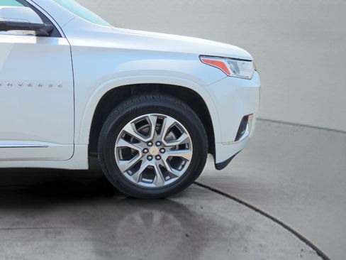 Used 2020 Chevrolet Traverse Premier AWD/4WD image 95
