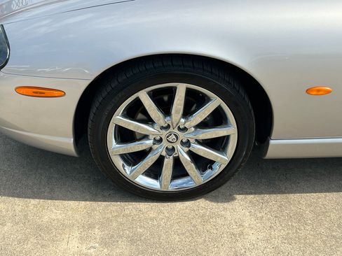 Used 2006 Jaguar XK8 Coupe image 54