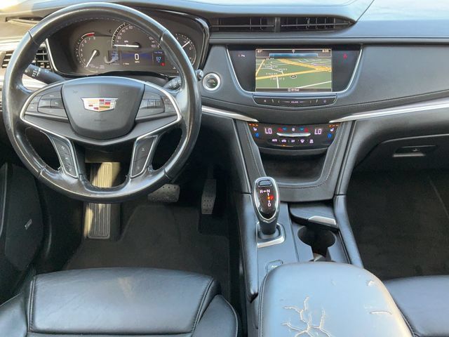 Used 2018 Cadillac XT5 Premium Luxury AWD/4WD image 12