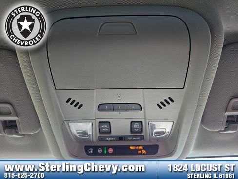 Used 2023 GMC Terrain SLT w/ Elevation Edition image 20