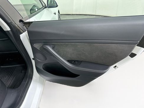 Used 2023 Tesla Model 3 Standard Range RWD image 29