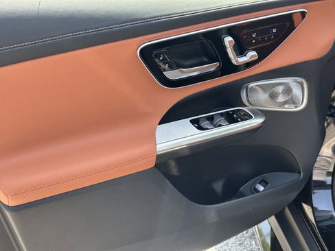 New 2026 Mercedes-Benz GLC 43 AMG 4MATIC image 11