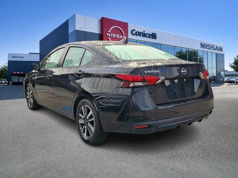 Used 2023 Nissan Versa SV FWD image 4