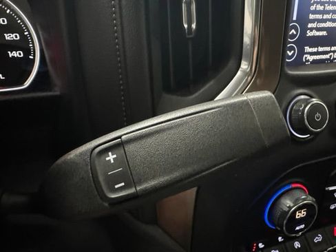 Used 2020 Chevrolet Silverado 1500 High Country w/ Technology Package AWD/4WD image 15