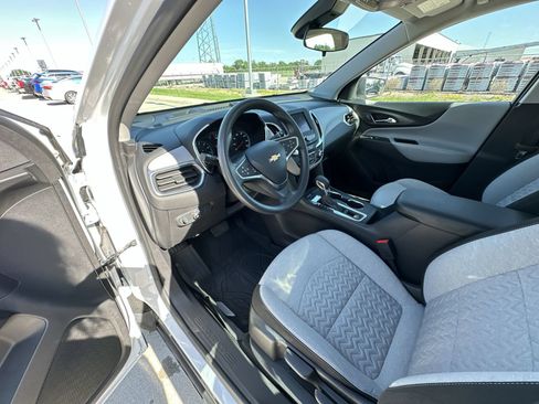 Used 2024 Chevrolet Equinox LS AWD/4WD image 10