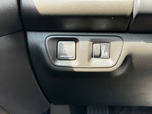 Used 2023 GMC Acadia AT4 w/ Preferred Package AWD/4WD image 12