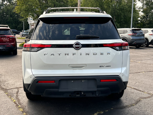 Certified 2023 Nissan Pathfinder SV w/ SV Premium Package AWD/4WD image 4