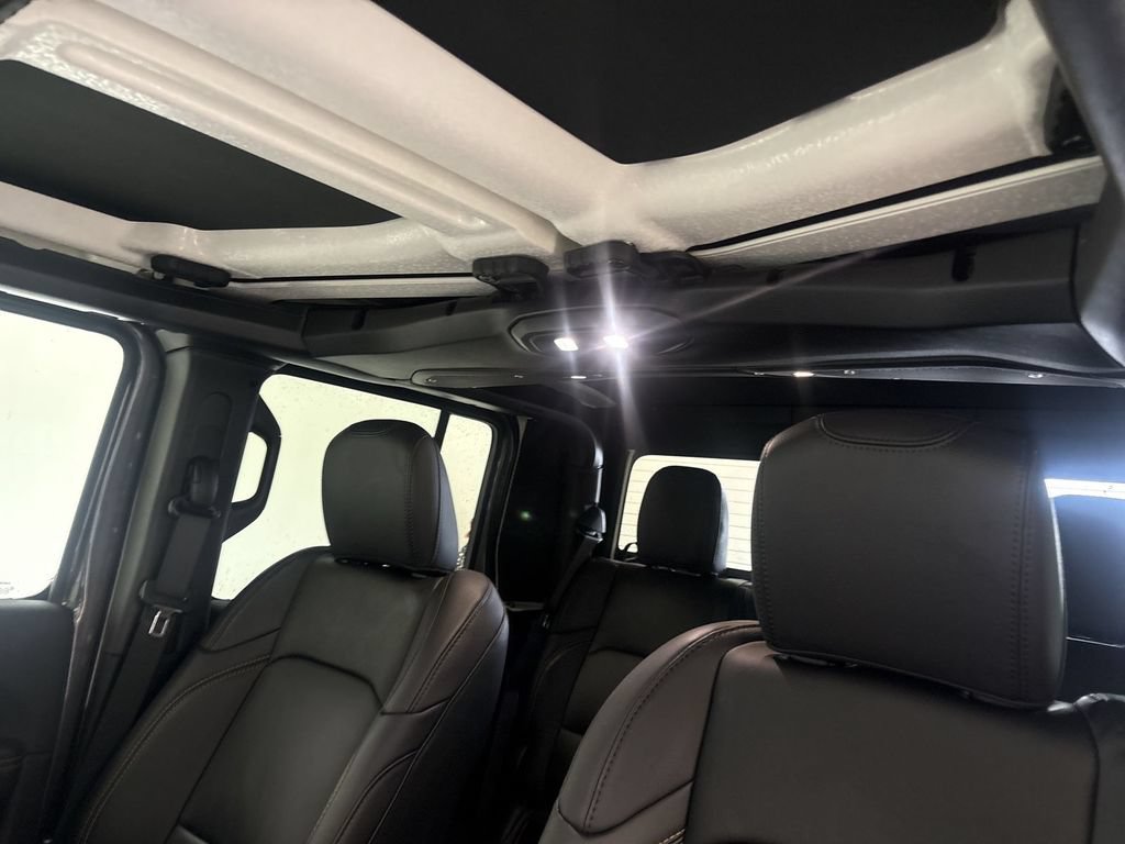New 2026 Jeep Gladiator Sport AWD/4WD image 19