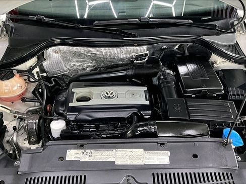 Used 2013 Volkswagen Tiguan SEL AWD/4WD image 29