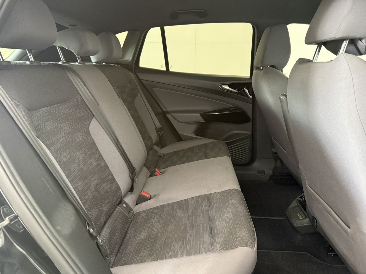 Used 2021 Volkswagen ID.4 Pro RWD image 13