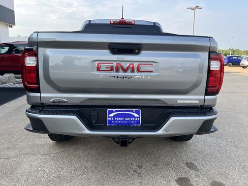New 2026 GMC Canyon Elevation w/ Convenience Package image 23