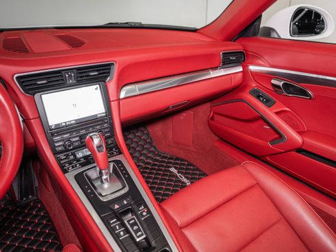 Used 2016 Porsche 911 Carrera S image 25