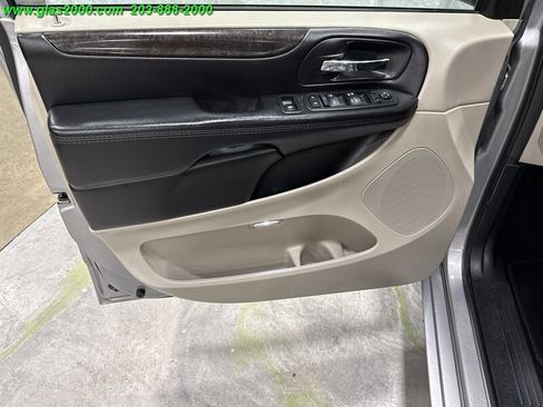 Used 2017 Dodge Grand Caravan SE w/ Power Window Group image 25