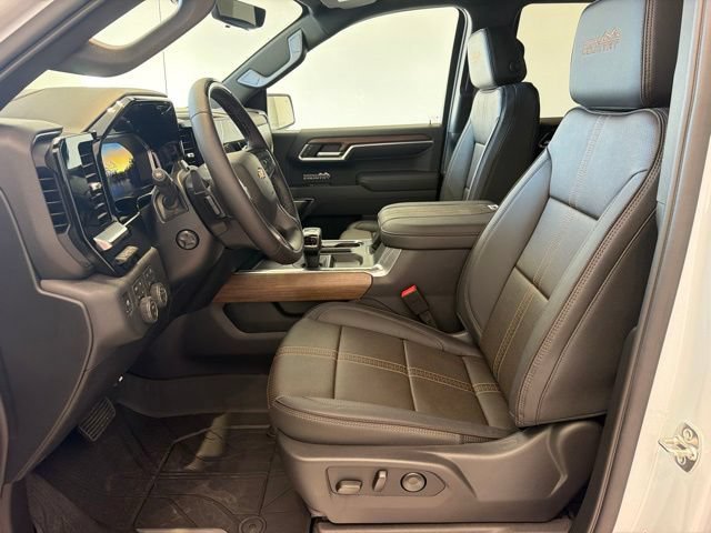 New 2026 Chevrolet Silverado 1500 High Country AWD/4WD image 15