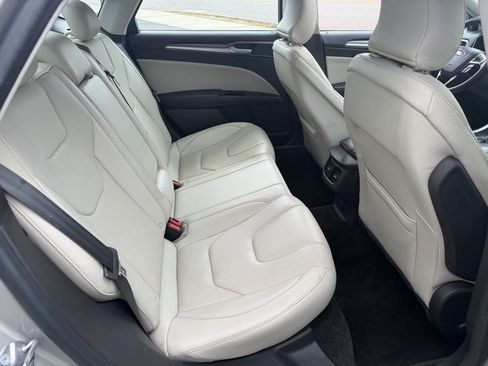 Used 2015 Ford Fusion Titanium AWD/4WD image 16