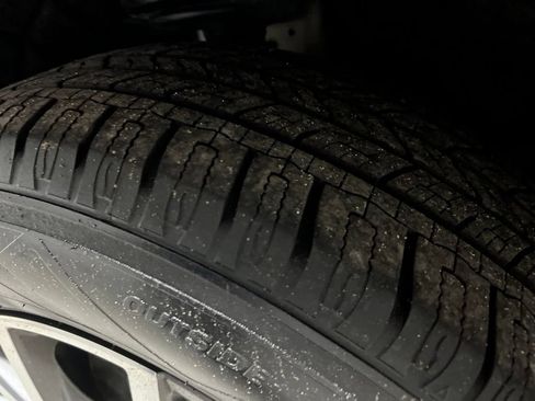 Used 2020 GMC Acadia SLE w/ Driver Convenience Package FWD image 45