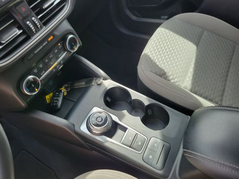 Certified 2022 Ford Escape SE w/ Convenience Package FWD image 8
