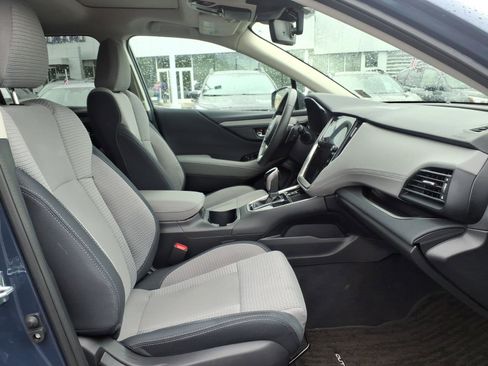 Certified 2025 Subaru Outback Premium AWD/4WD image 9