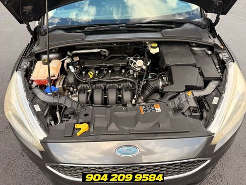 Used 2017 Ford Focus SE FWD image 36