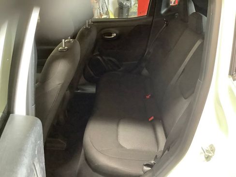 Used 2019 Jeep Renegade Sport AWD/4WD image 18