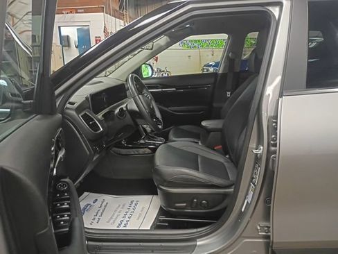 Used 2024 Kia Seltos SX AWD/4WD image 7