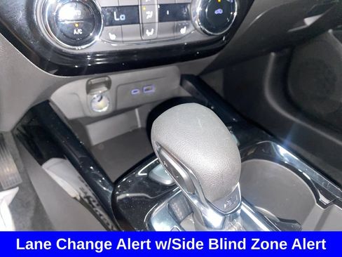 Used 2024 Chevrolet Trax LT w/ Driver Confidence Package FWD image 19