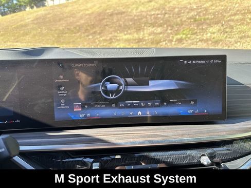 Used 2024 BMW X5 xDrive40i w/ M Sport Package image 26