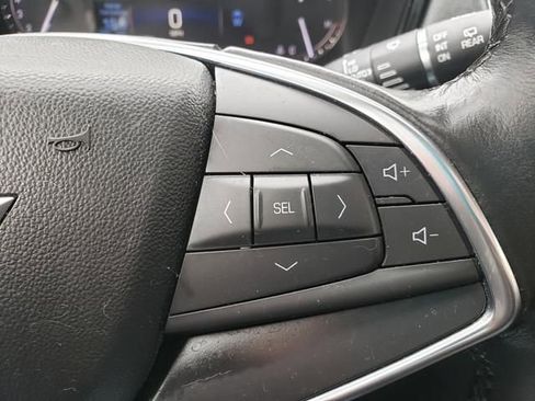 Used 2018 Cadillac XT5 Premium Luxury image 23