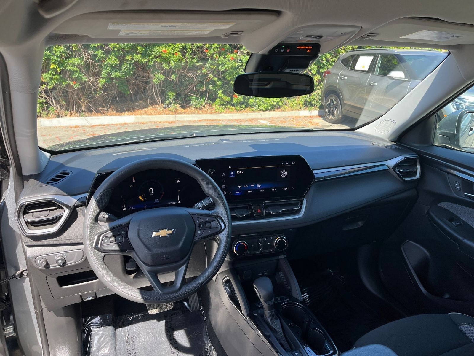 Used 2025 Chevrolet TrailBlazer LT FWD image 33