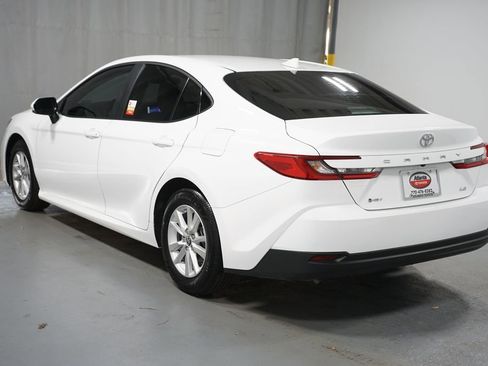 Certified 2025 Toyota Camry LE image 6