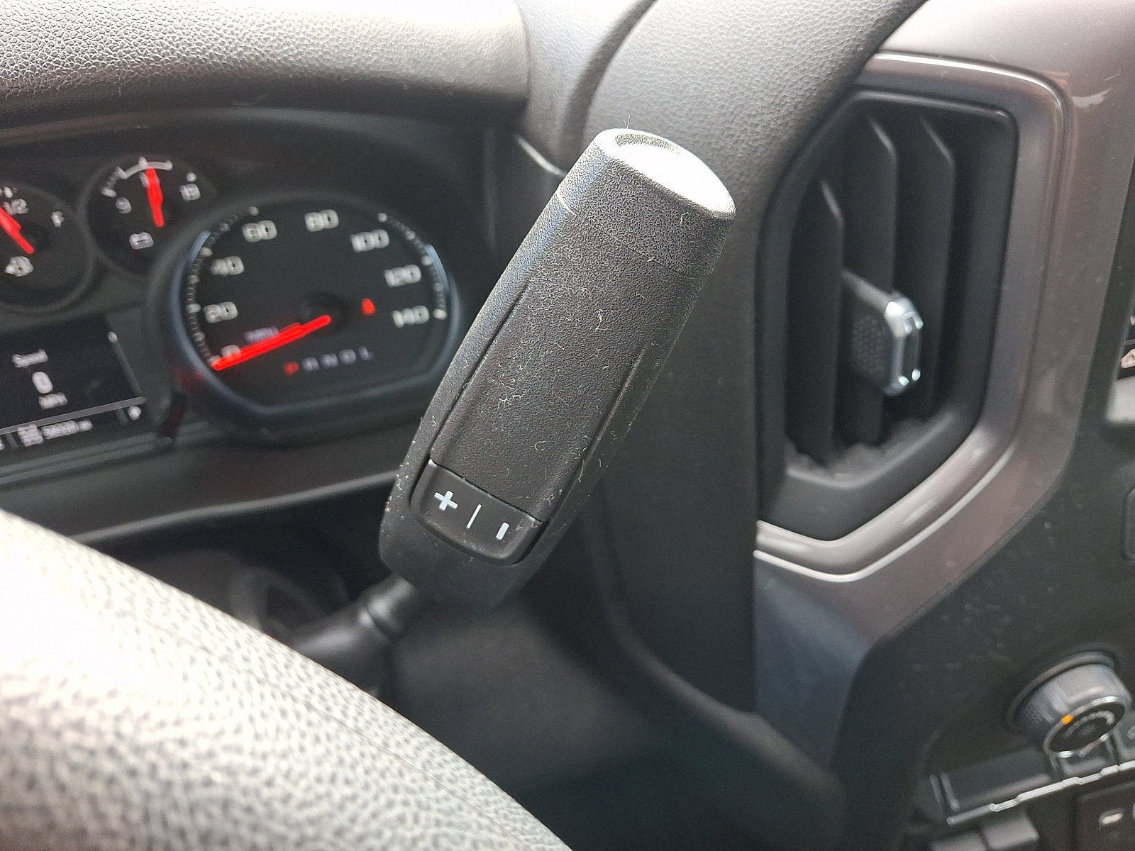 Used 2021 Chevrolet Silverado 1500 Custom Trail Boss w/ LPO, Dark Essentials Package AWD/4WD image 15