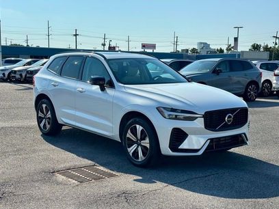 New 2025 Volvo XC60 T8 Core